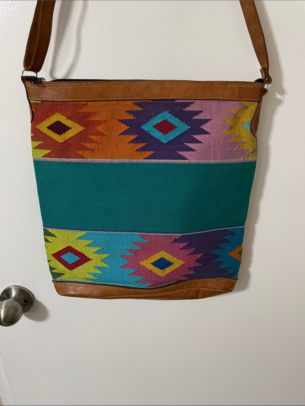 Unbranded Southwestern Pattern Bag with Leather Trim